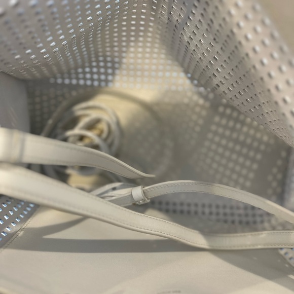 Brand new - Picture 2 of 3